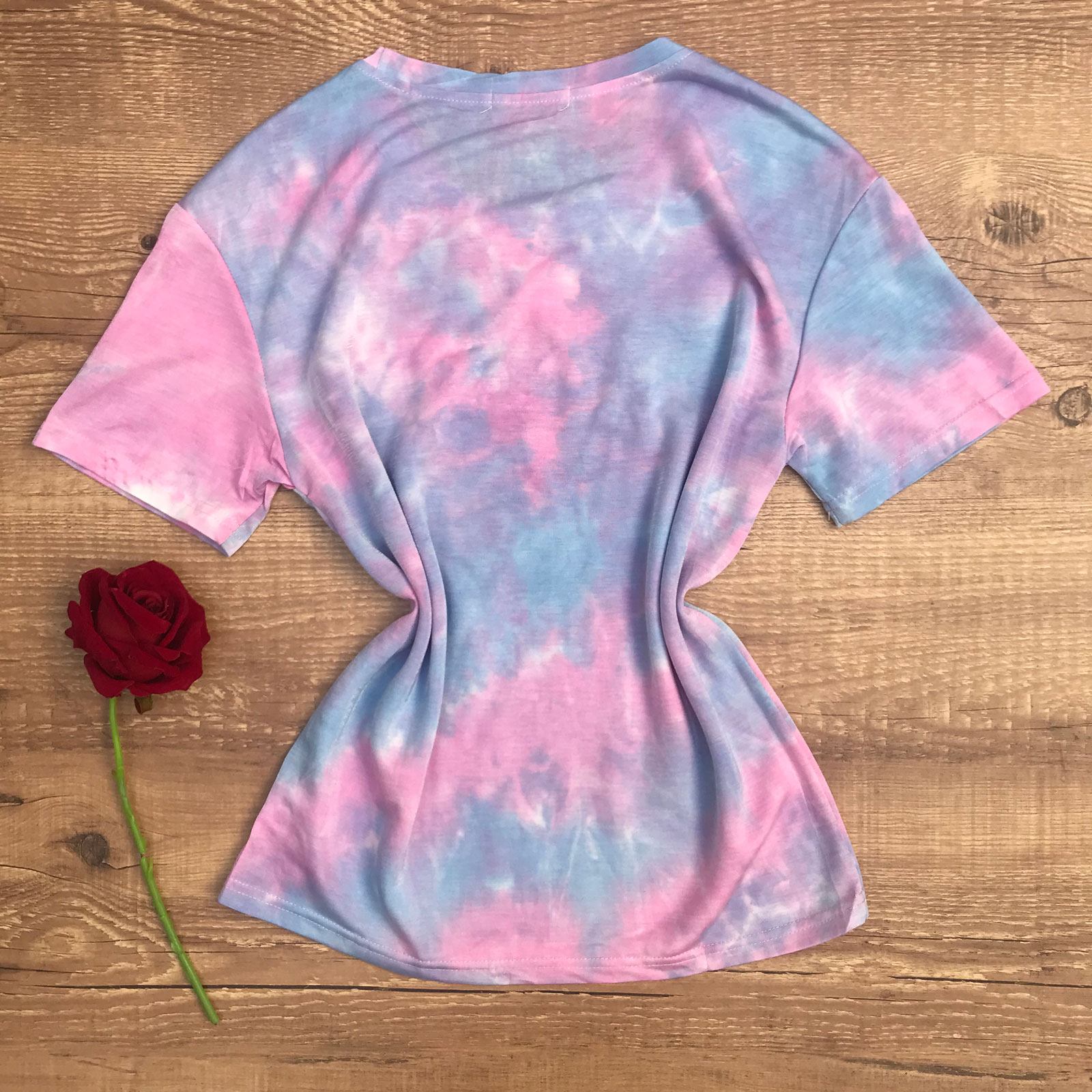 CAMISETA TIE DYE GLOSS AZUL ROSA Dondoca Moda Feminina