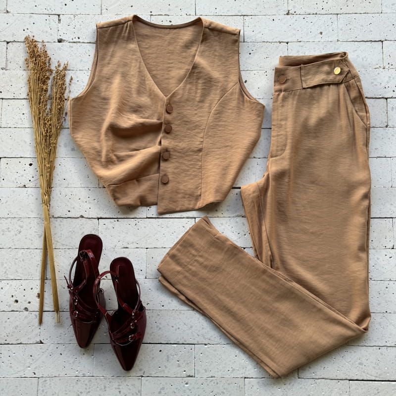 CONJUNTO ALFAIATARIA COLETE PEGAS E CALÇA SLIM NUDE Dondoca Moda Feminina