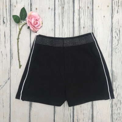 SHORT DETALHE LISTRAS