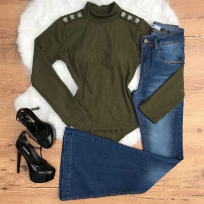 BODY MANGA LONGA CANELADO BOTÕES VERDE