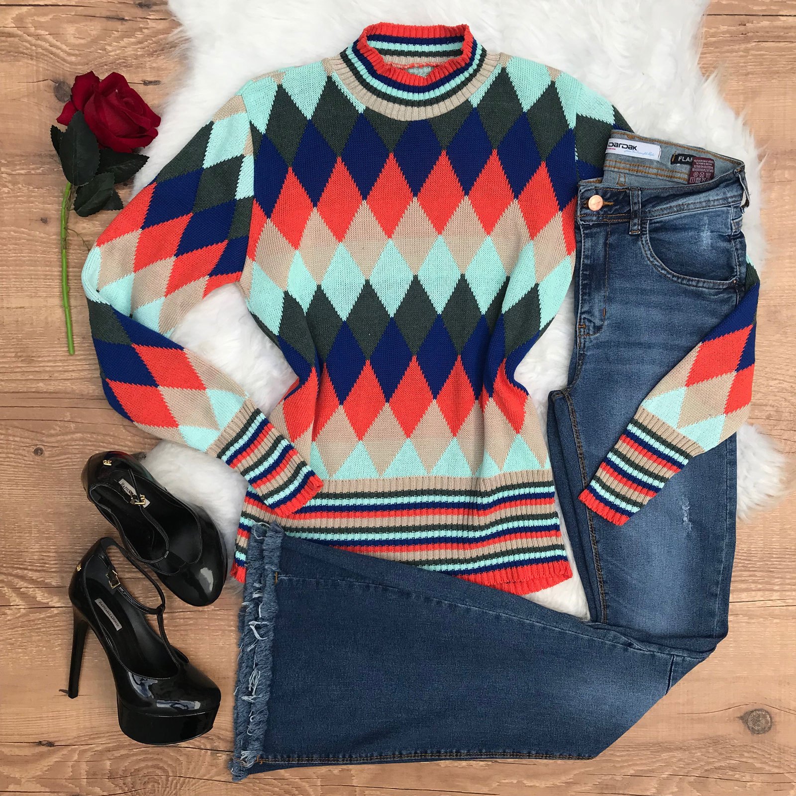 TRICÔ FORMA DE GEOMÉTRICA TRICÔ FORMA DE GEOMÉTRICA