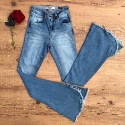 CALÇA JEANS CLARA FLARE DETALHE BARRA