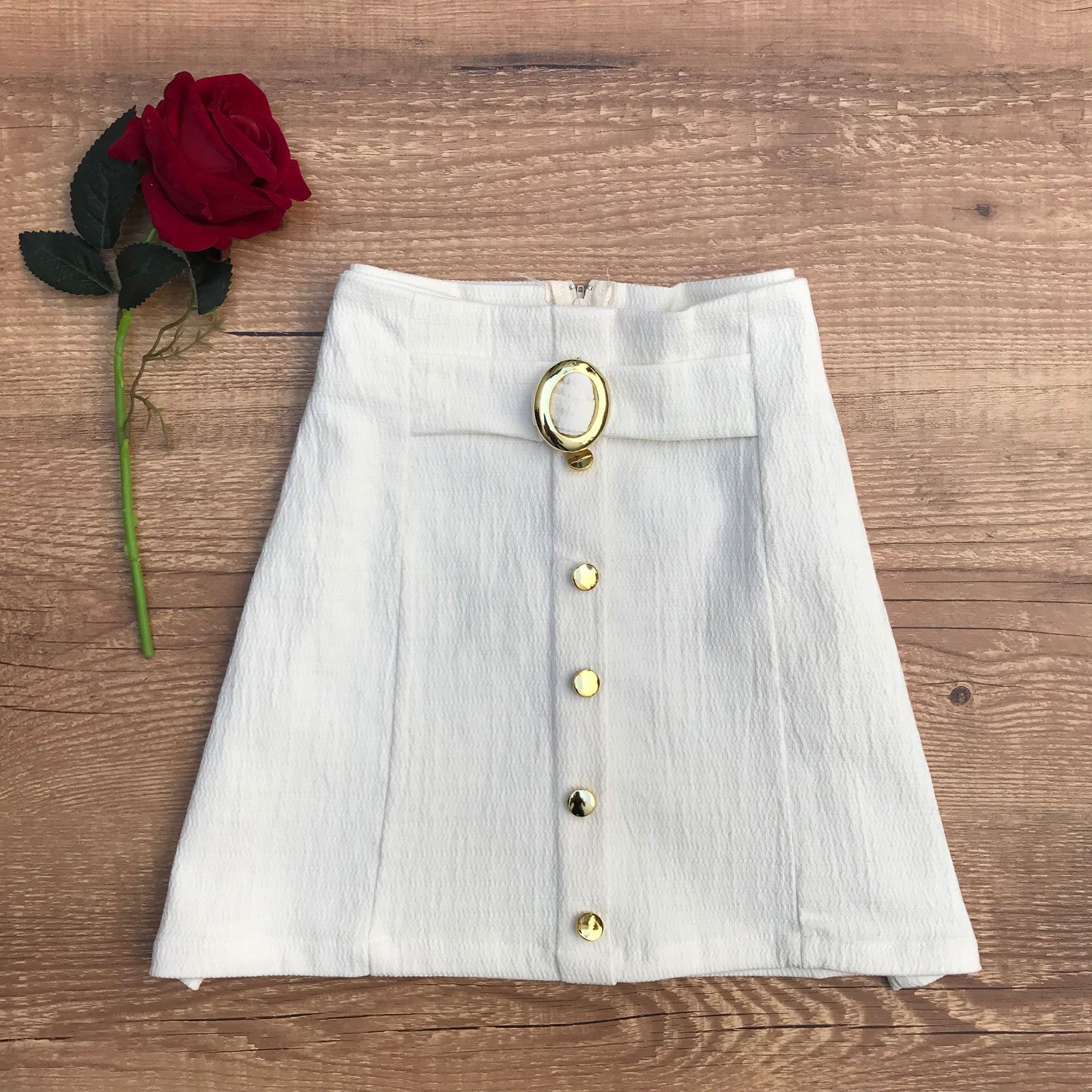 SAIA BOTÕES DETALHE SAIA BOTÕES DETALHE