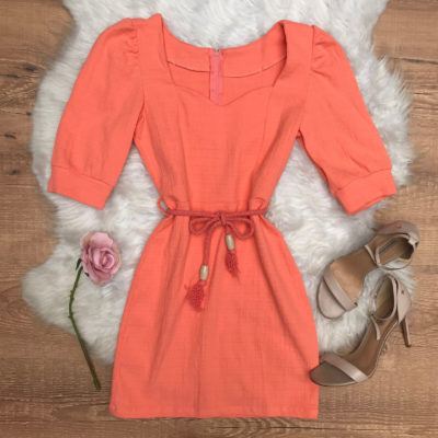 VESTIDO MANGA PRINCESA COM CINTO CORDÃO SALMÃO