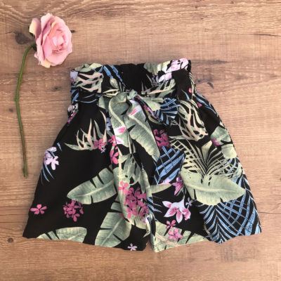 SHORT CREPE ESTAMPADO - PRETO/ROSA