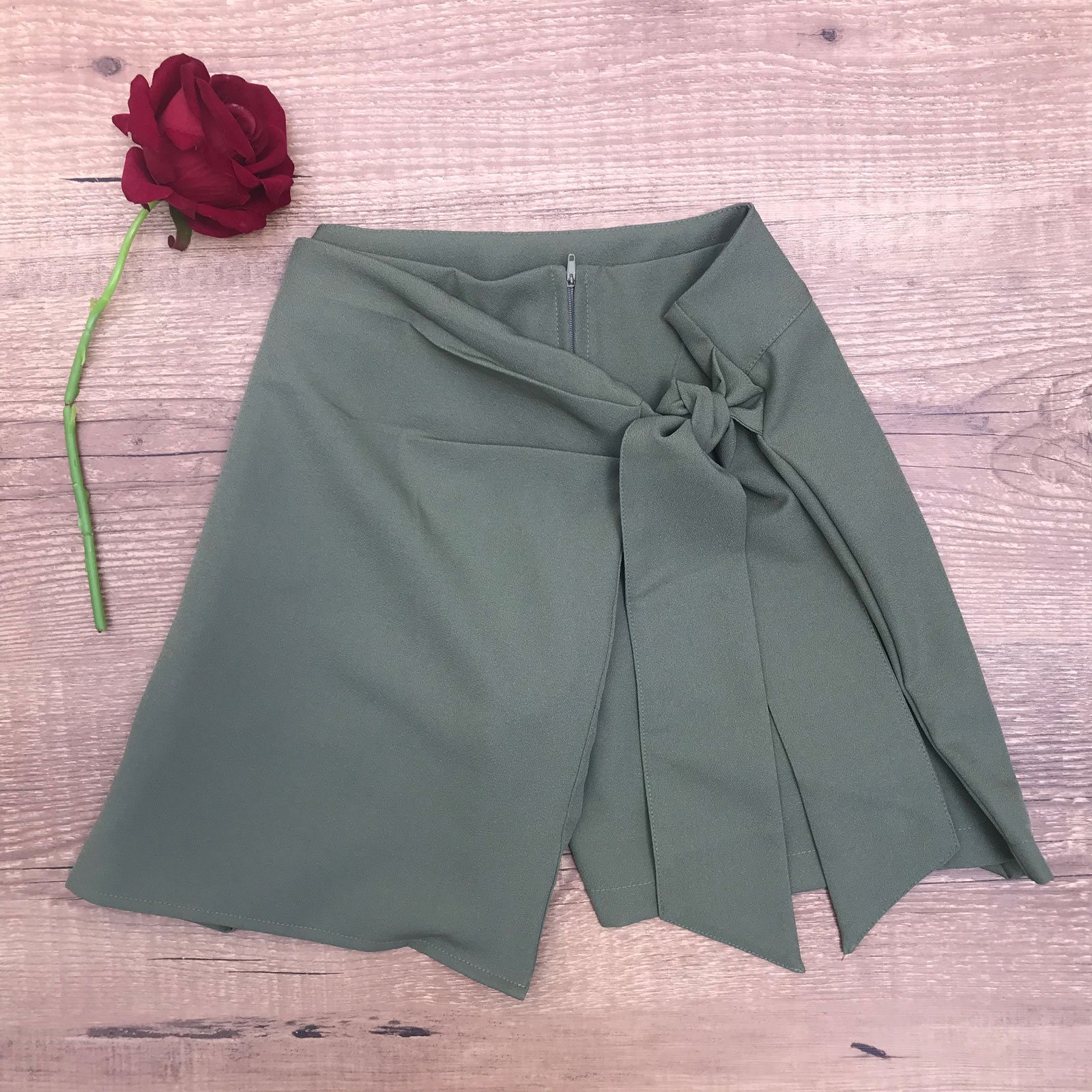SHORT SAIA COM AMARRAÇÃO