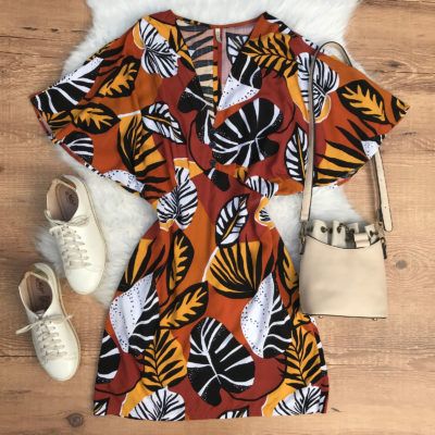 VESTIDO ESTAMPA FOLHAGEM