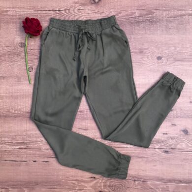 calça de linho verde militar