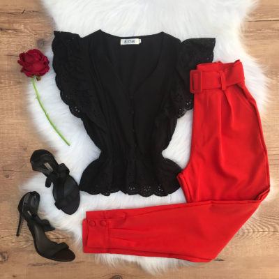 BLUSA DETALHE EM LAISE