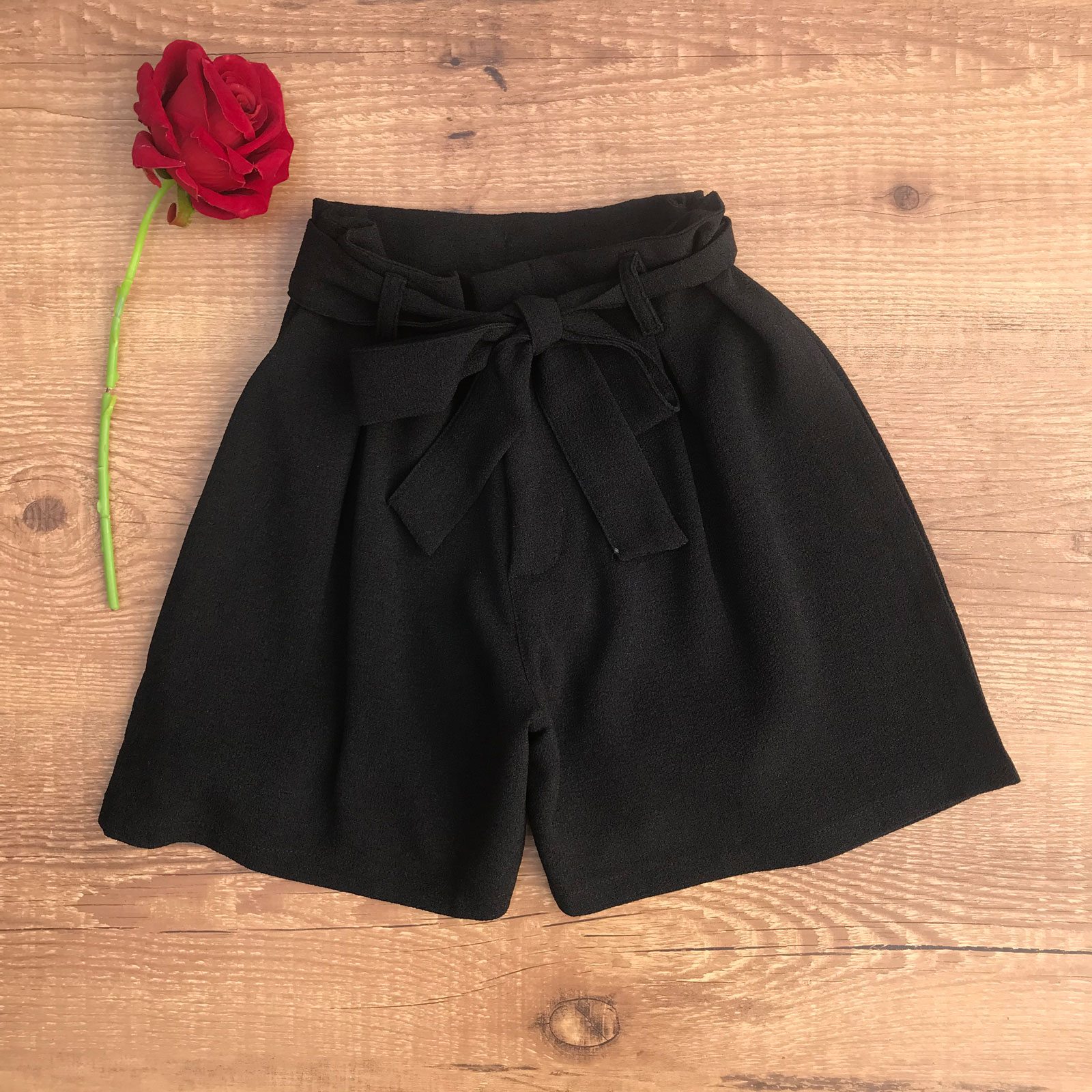 SHORT CLOCHARD