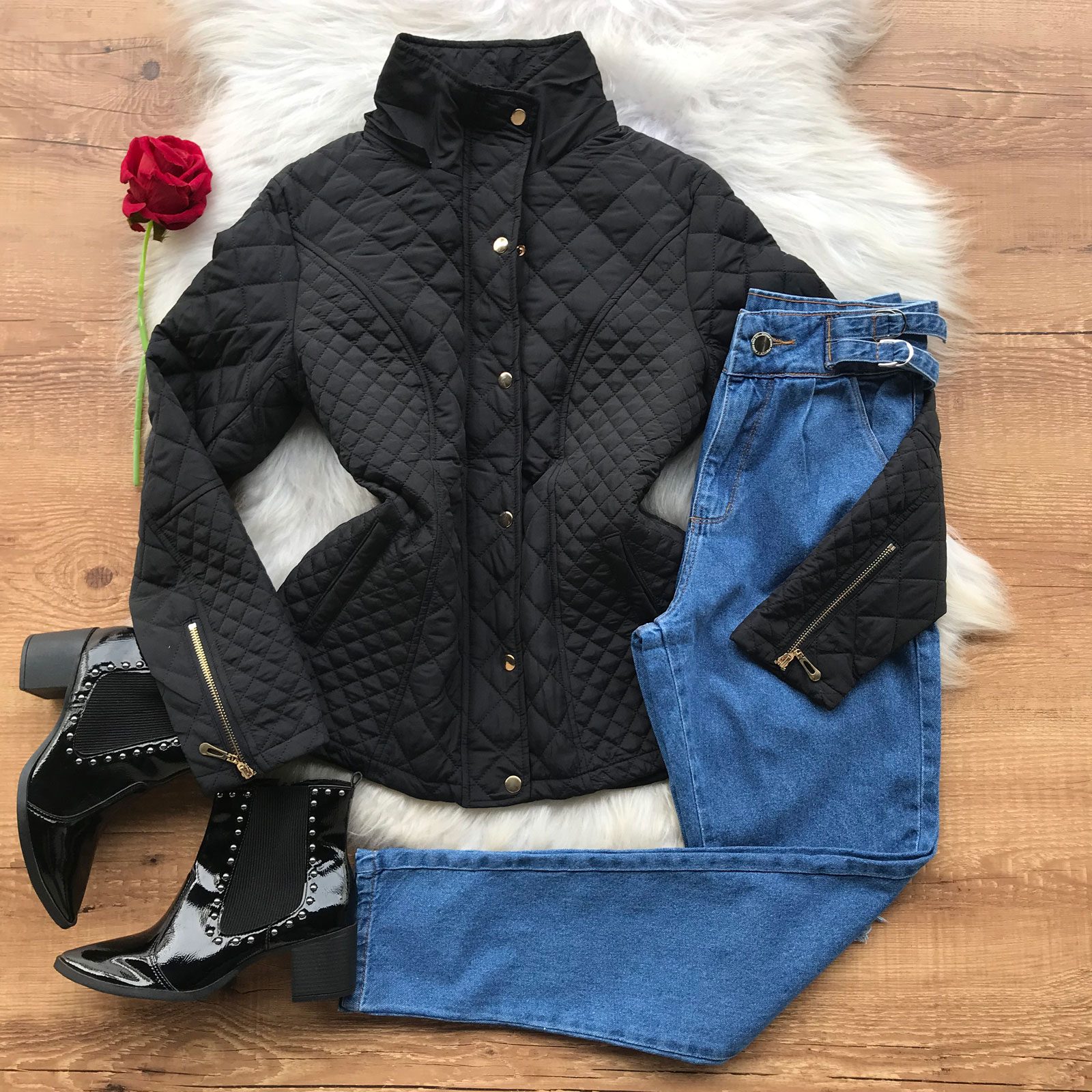 JAQUETA MATELASSÊ JAQUETA MATELASSÊ