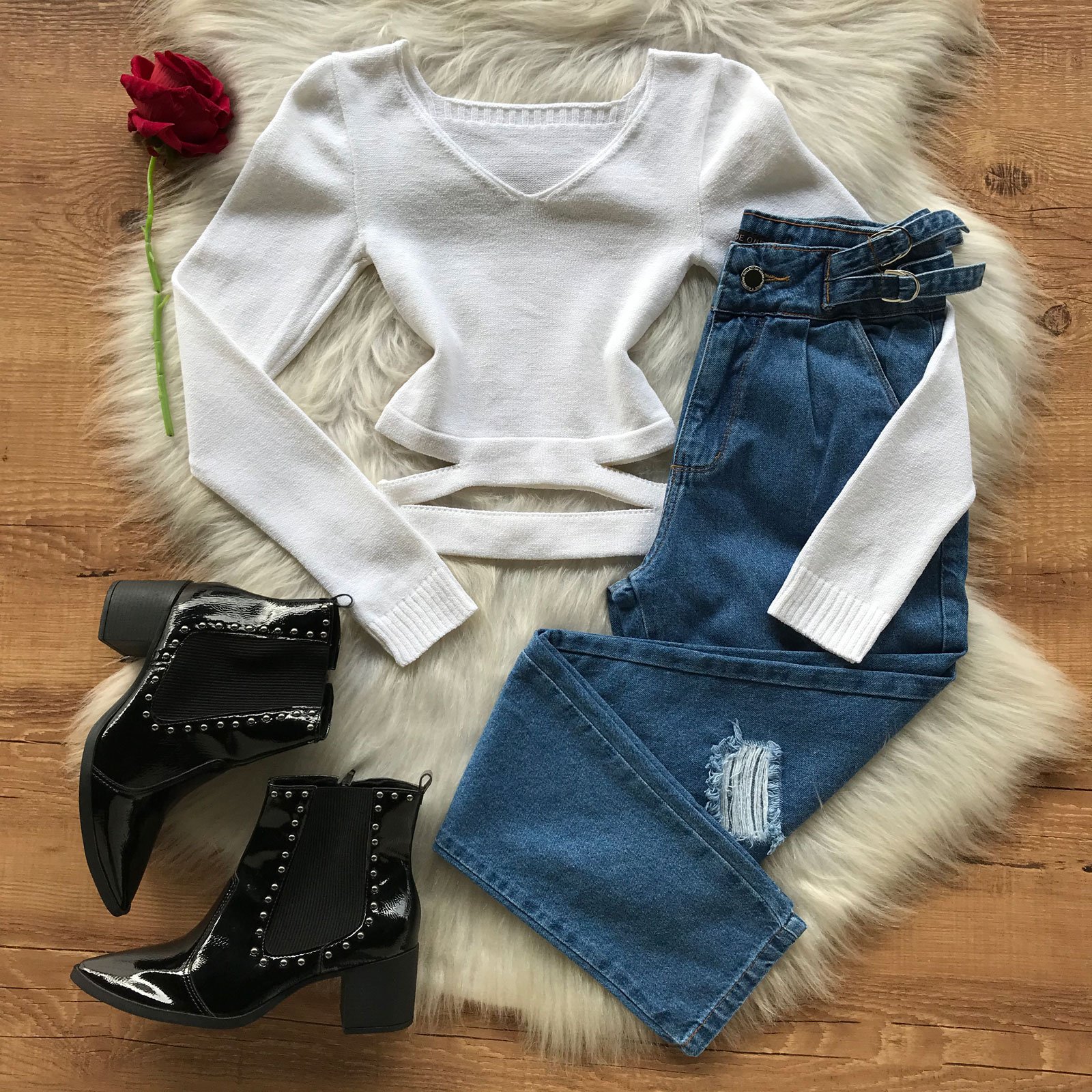 CROPPED MODAL CROPPED MODAL