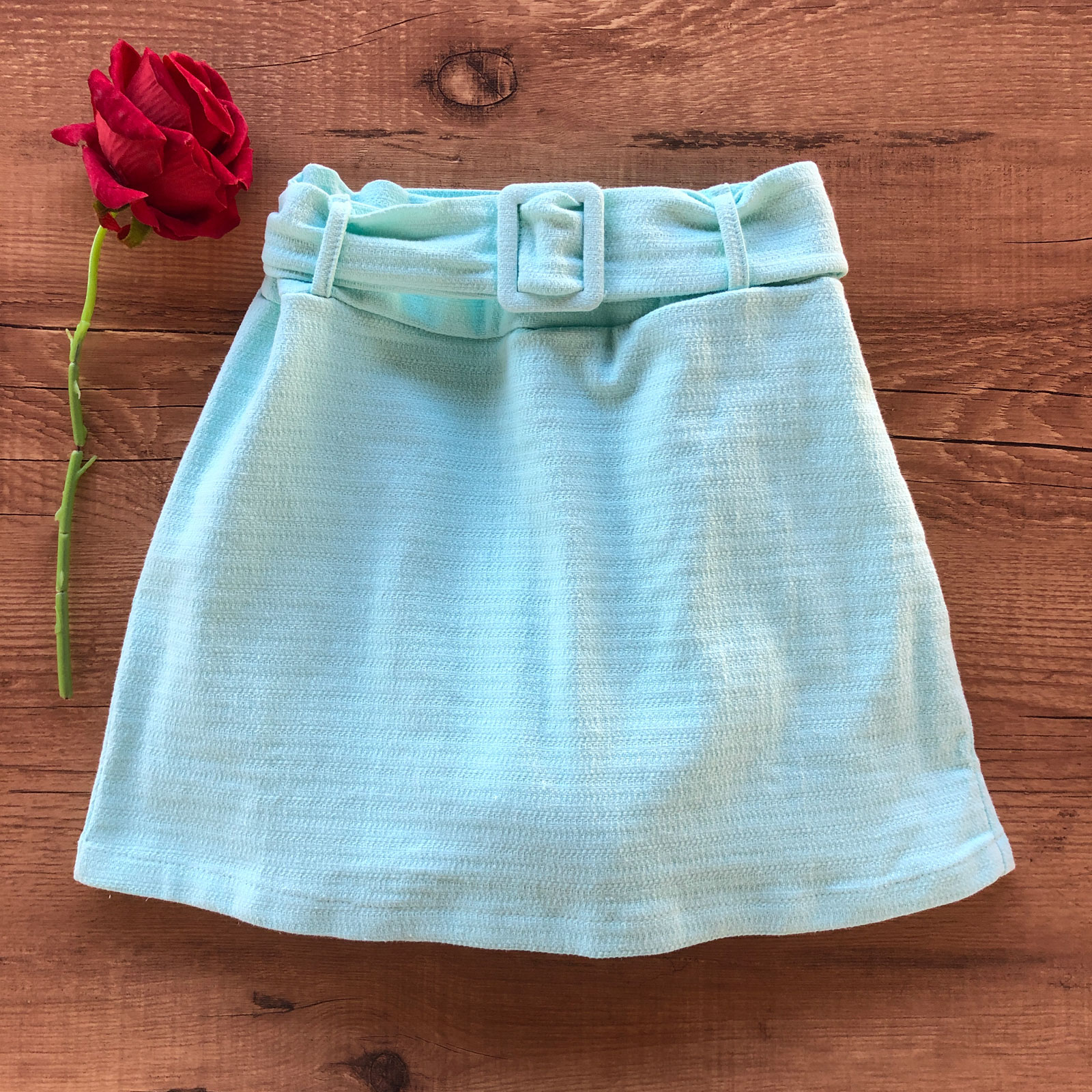 SHORT SAIA COM CINTO
