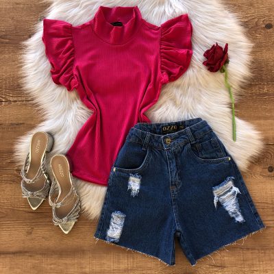 T-SHIRT CANELADA GOLA ALTA