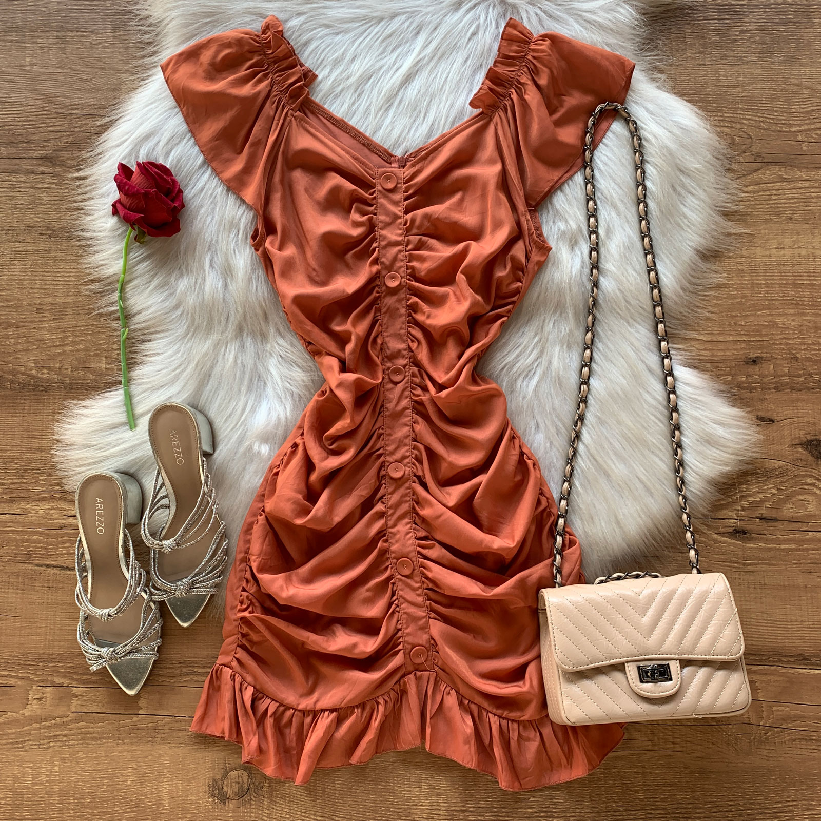 VESTIDO BABADINHOS