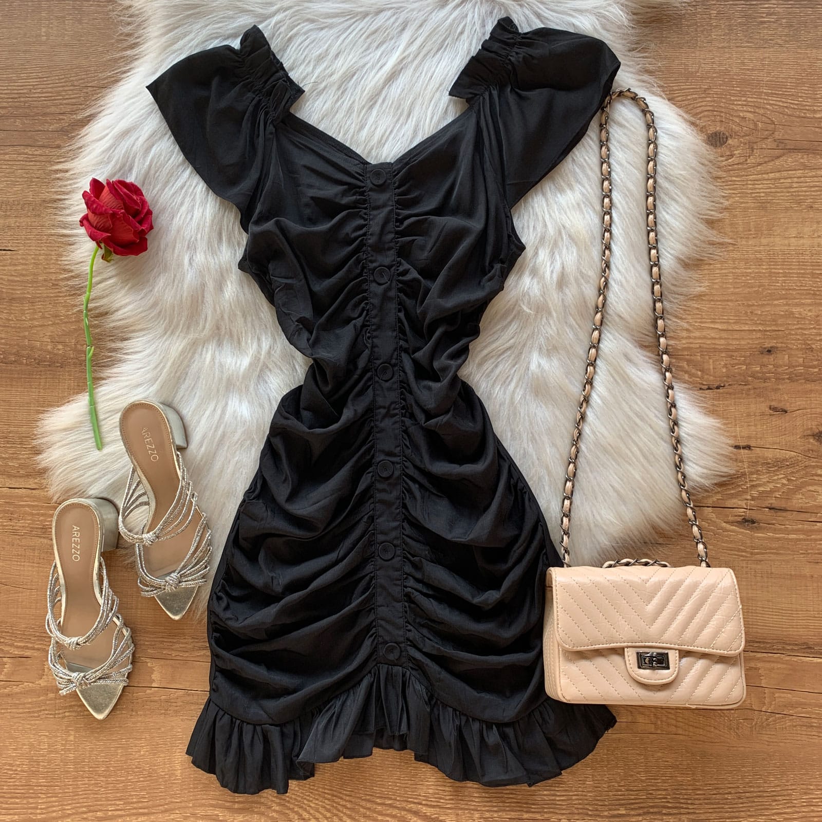 VESTIDO BABADINHOS