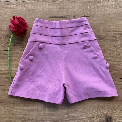 SHORT CÓS ALTO COM BOTÕES