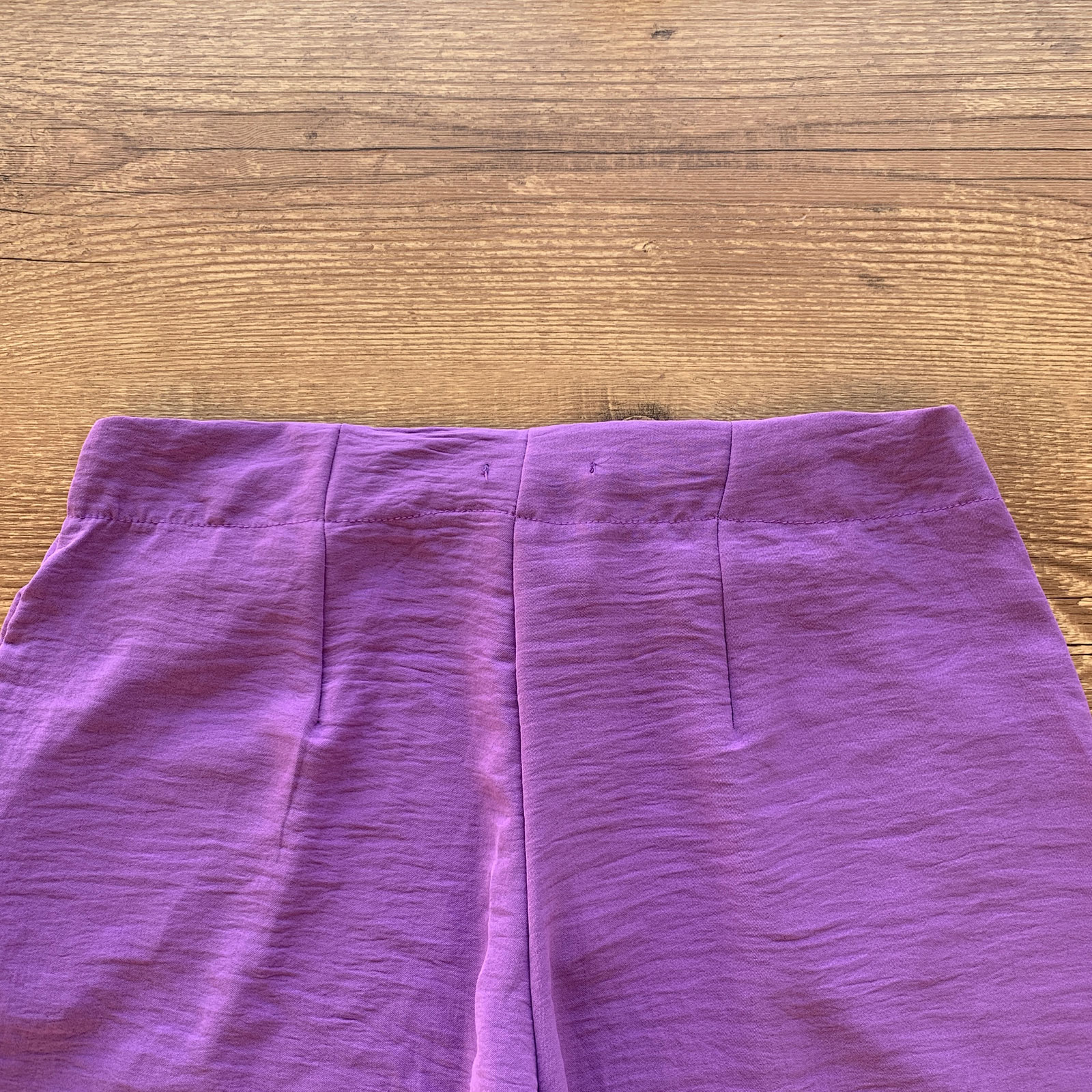 Conjunto Air Flow Cropped Babados e Calça Botões Roxinho