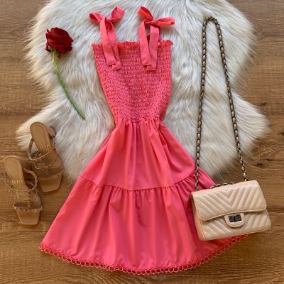 VESTIDO CURTO
