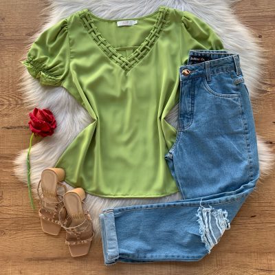 BLUSA DECOTE V