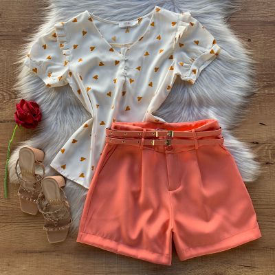 BLUSA ESTAMPA CORAÇÕES