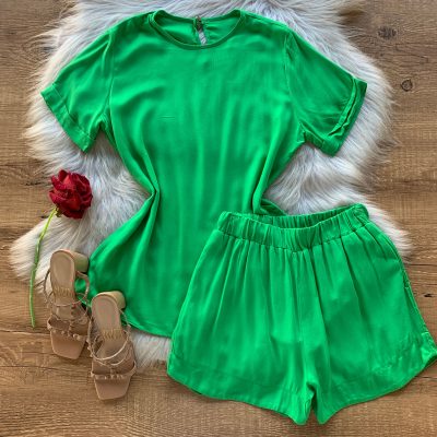 CONJUNTO LISO BLUSA E SHORT