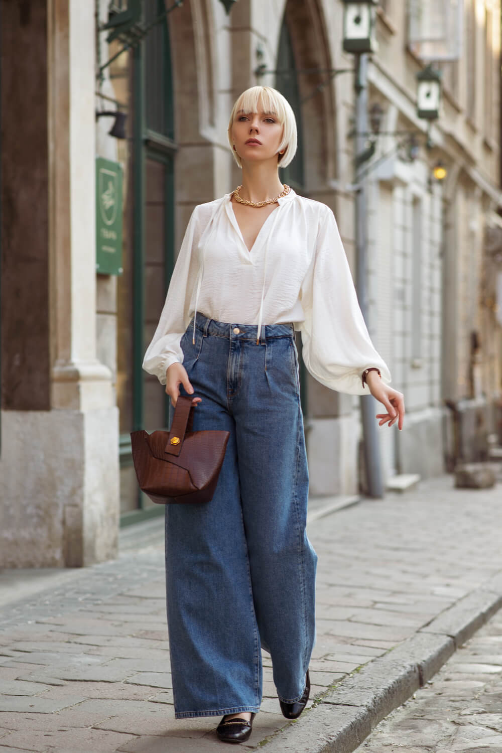 looks com calca jeans elegante