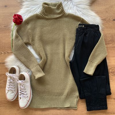 BLUSA TRICO PREMIUM ALONGADA GOLA BOBA BEGE
