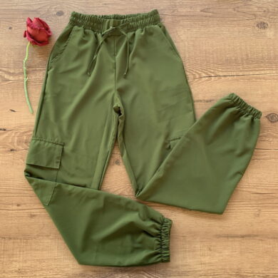 CALÇA CARGO CREPE VERDE MILITAR