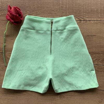 SHORT TECIDO TRABALHADO