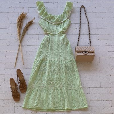 VESTIDO MIDI RENDADO