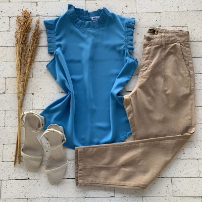 BLUSA DETALHE PREGAS