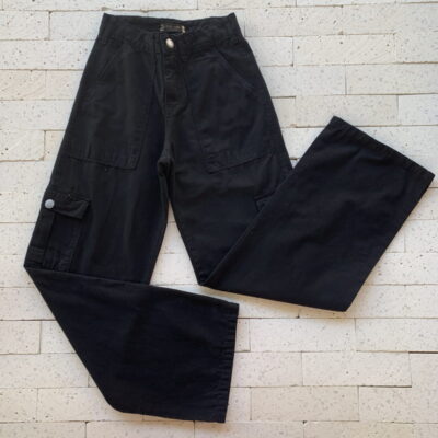 CALÇA CARGO WIDE LEG SARJA LUXO COLOR PRETA