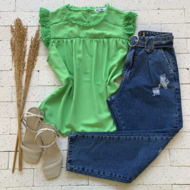 Blusa Manguinha em Laise Detalhe Gripier Verde