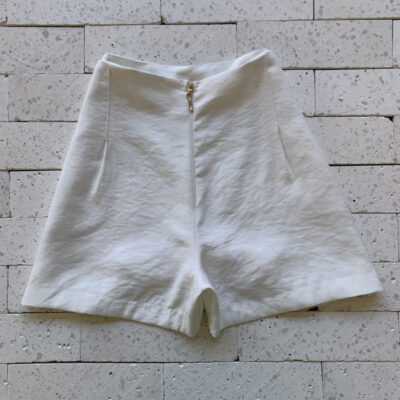 SHORT ALFAIATARIA COM PENCES E ZIPER FRONTAL LUXO OFF