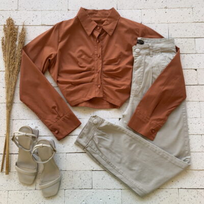 CAMISA CROPPED PREGAS LUXO TELHA