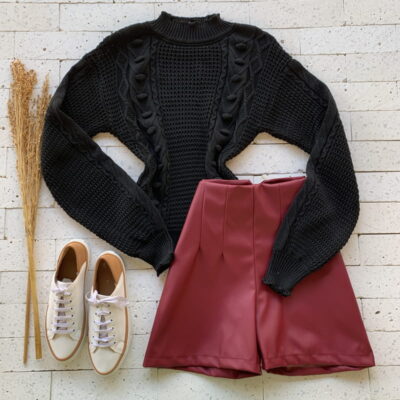 BLUSA TRICO TRAMA DETALHE COM BOLHAS LUXO PRETA