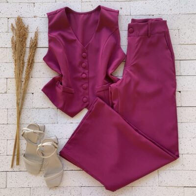 COLETE ALFAIATARIA PREMIUM BOTÕES ENCAPADOS MEGENTA