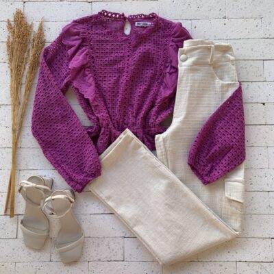 CROPPED MANGA LONGA EM LAISE COM BABADOS LUXO MAGENTA