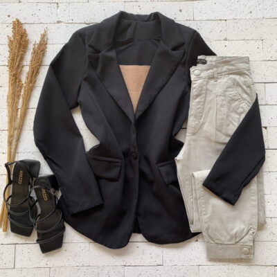 Blazer Alfaiataria Premium Alongado Básic com Ombreiras Preto