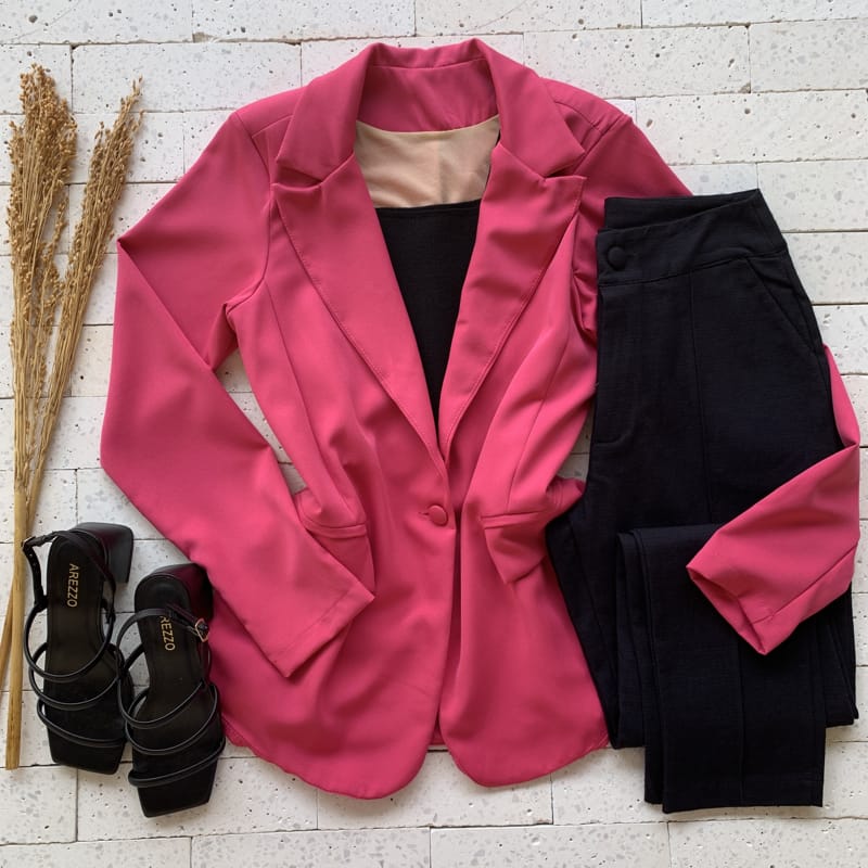 Blazer Alfaiataria Premium Alongado Básic com Ombreiras Pink Blazer Alfaiataria Premium Alongado Básic com Ombreiras Pink