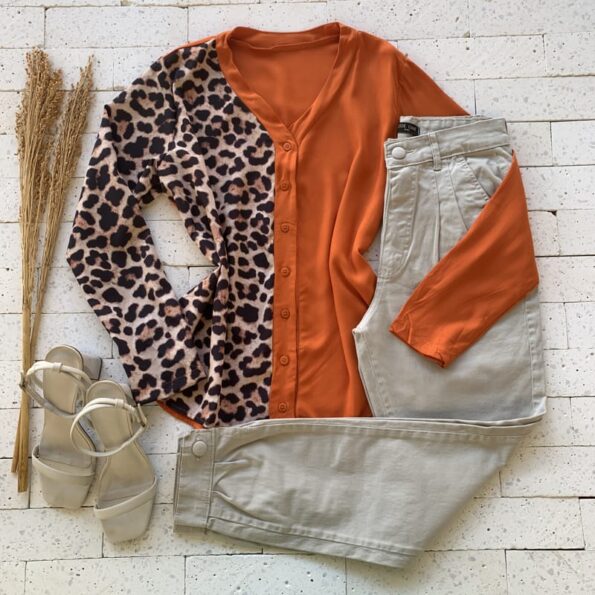 Camisa Bicolor Estampa Animal Print Laranja