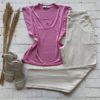 Blusa Lisa Sem Manga Decote V Rosa