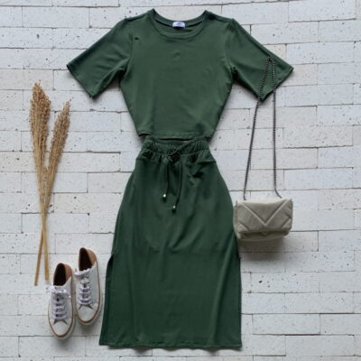 Conjunto Moletinho Cropped e Saia Midi Luxo Verde Militar