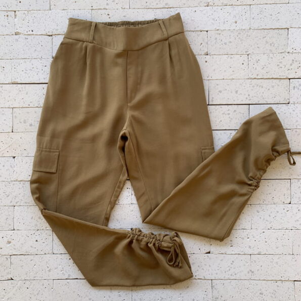 CALÇA CARGO NÓZINHO NA BARRA PREMIUM NUDE