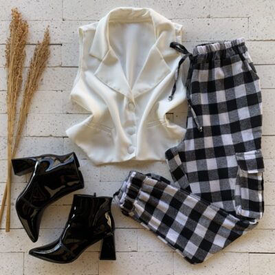 Colete Alfaiataria Curto Bolso Fake Luxo Off