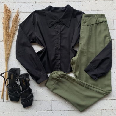 Camisa Cropped Tricoline Lisa Luxo Preta