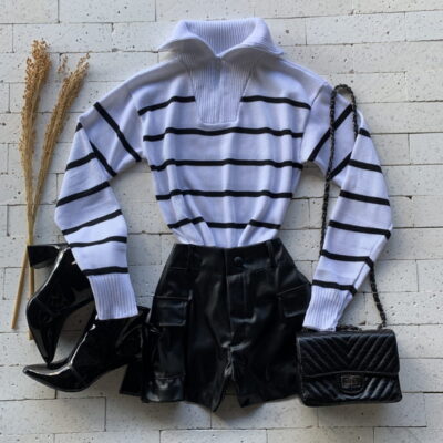 Blusa Trico Gola Alta com Ziper Listrada Off