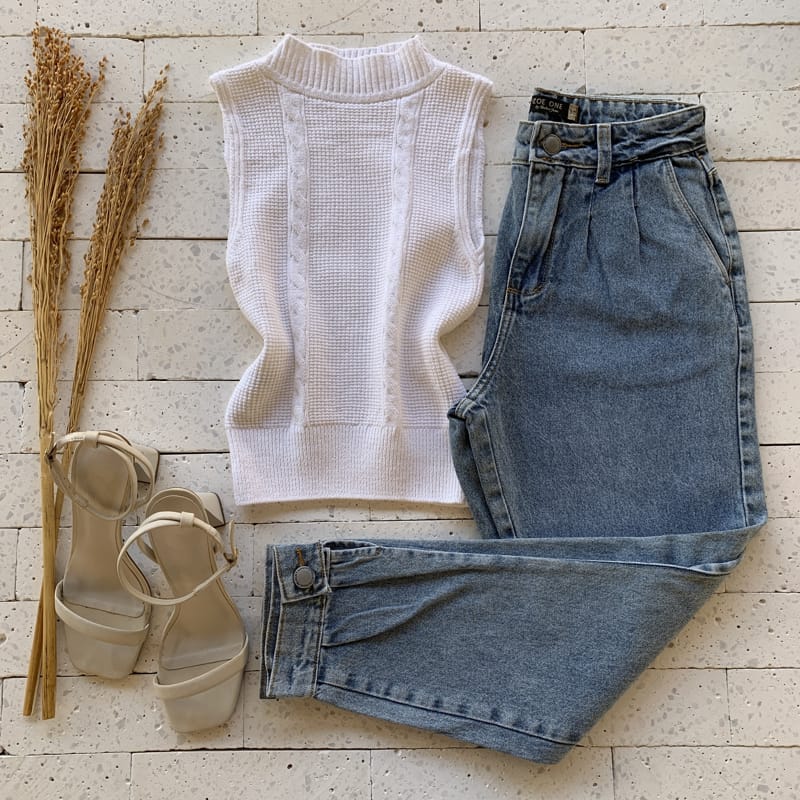 CROPPED MODAL4 CROPPED MODAL