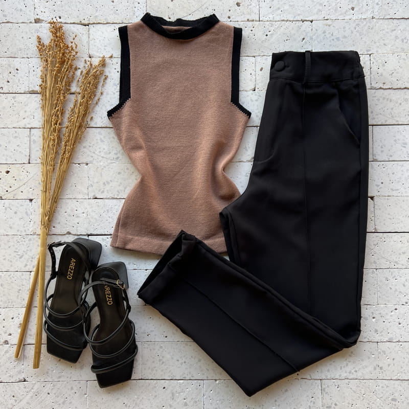 CROPPED MODAL